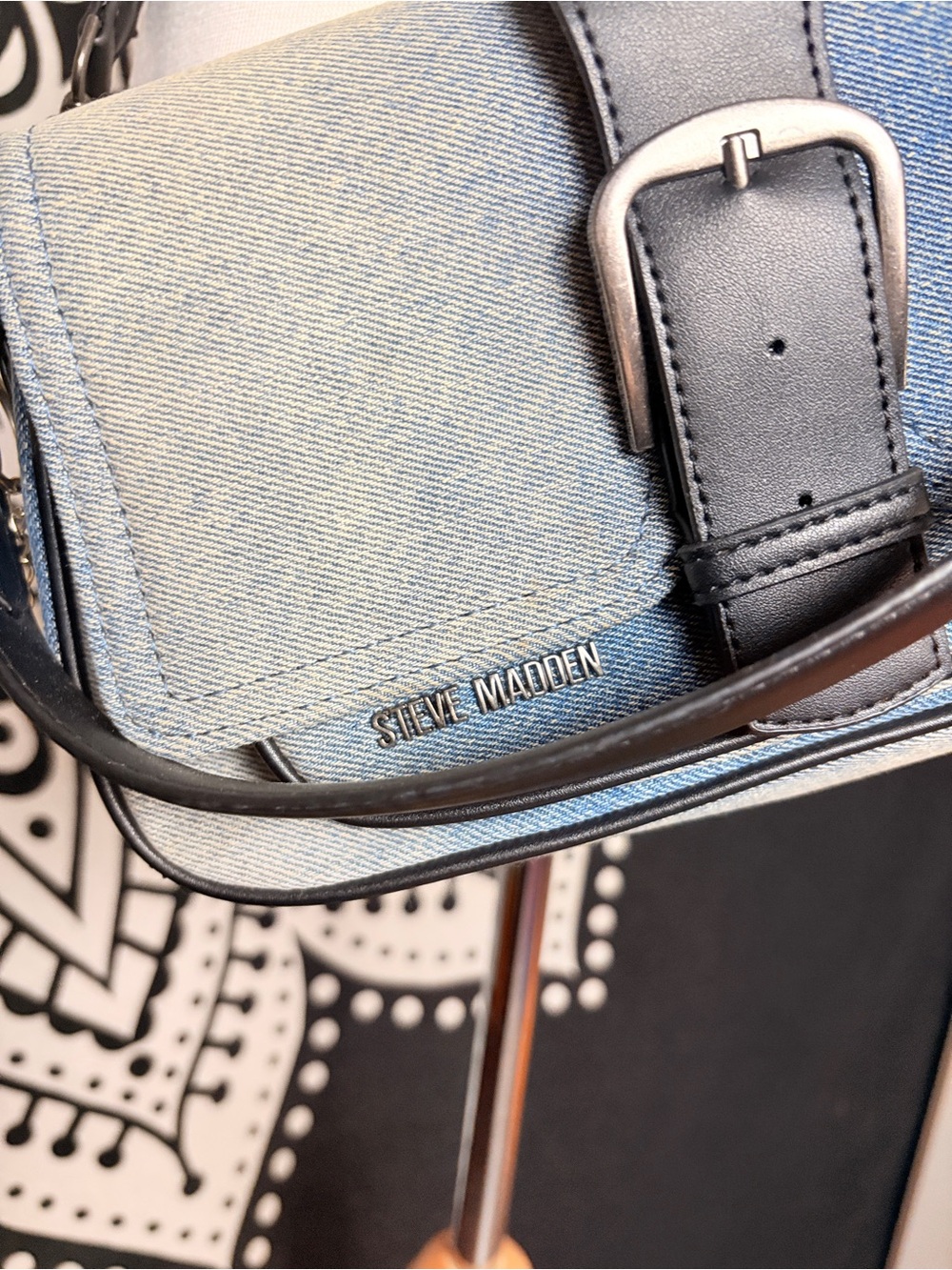 ✨ Steve Madden Bag Two-Tone Denim Crossbody Purse with Black Trim - Picture 5 of 6